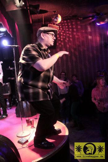 King Hammond (UK) with Bobby Sixkiller - Easter Ska Jam - Noels Ballroom, Leipzig 30. Maerz 2013 (24).JPG